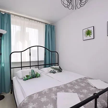 Victus Cozy Apartment With Remote Work By Noclegi Renters Apartment